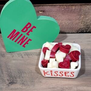 Handmade Conversation Hearts🤍❤️ Scented Raspberry Cream Soy Wax Melts